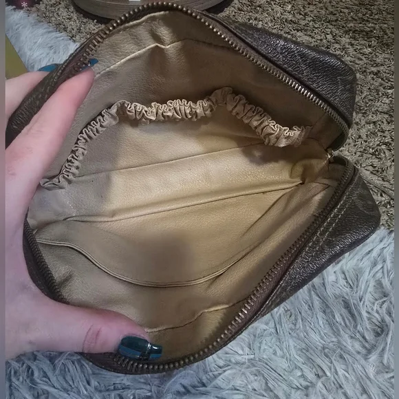 Louis Vuitton Brown Signiture Mono 23 Trousse Toiletry Bag (EUC)(COA)✨️🖤✨️ - Picture 10 of 16